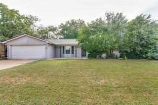1904 Old Kirk Road, Bedford, TX 76022