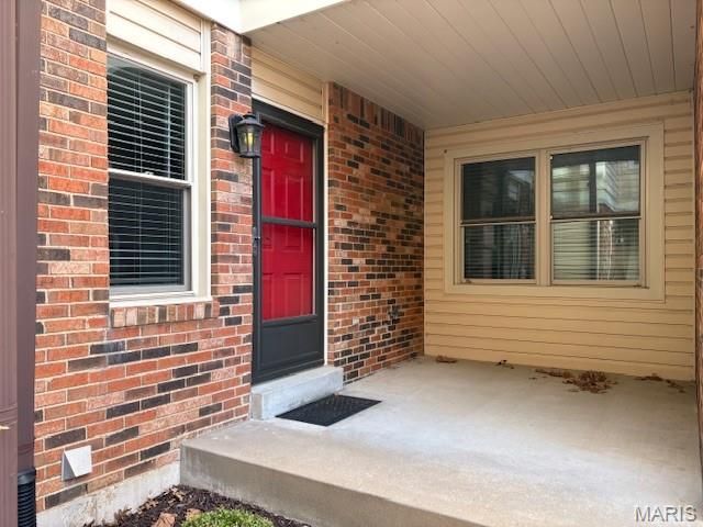 13721 La Conte Court, St Louis, MO 63128