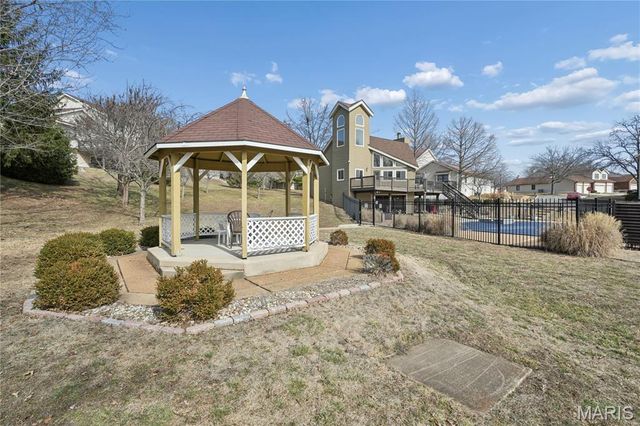 13721 La Conte Court, St Louis, MO 63128