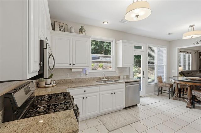 940 River Cove Drive, Dacula, GA 30019