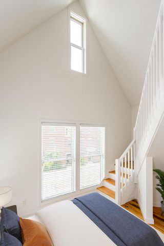 978 Summit Street, Columbus, OH 43201