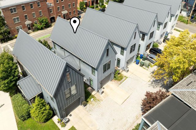 978 Summit Street, Columbus, OH 43201
