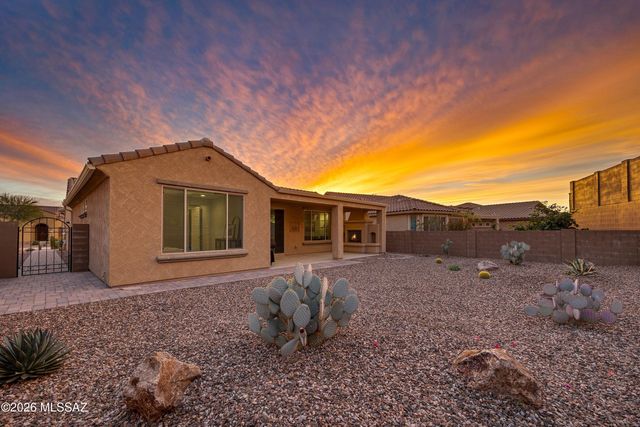 6794 W Cape Royal Place, Marana, AZ 85658