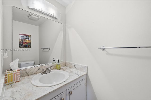 6273 Bay Club Dr 2, Fort Lauderdale, FL 33308