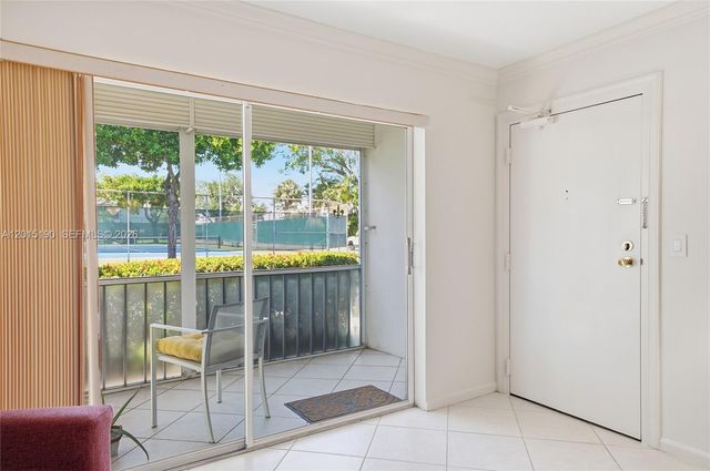 6273 Bay Club Dr 2, Fort Lauderdale, FL 33308