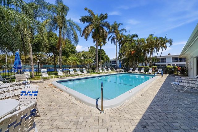 6273 Bay Club Dr 2, Fort Lauderdale, FL 33308