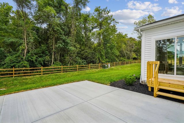 106 Ruby Road, Pataskala, OH 43062