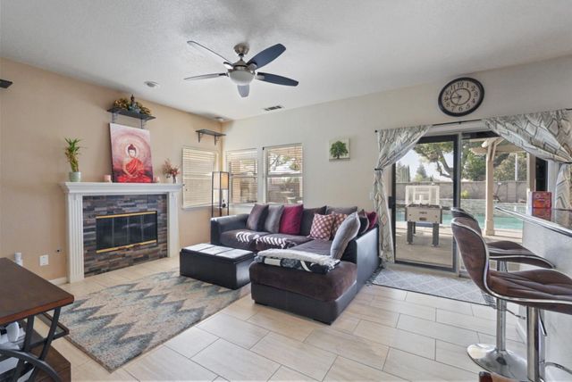 605 Natalie Ln, Tracy, CA 95376