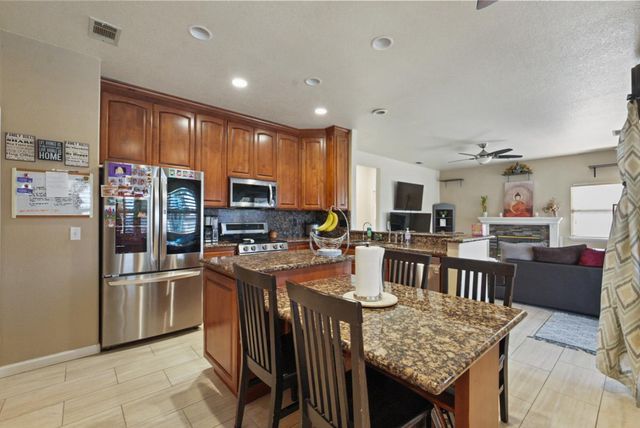 605 Natalie Ln, Tracy, CA 95376