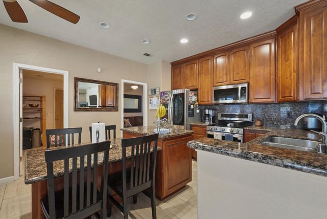 605 Natalie Ln, Tracy, CA 95376