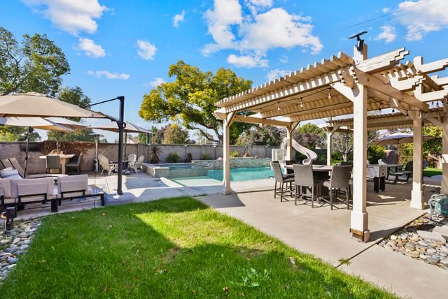 605 Natalie Ln, Tracy, CA 95376