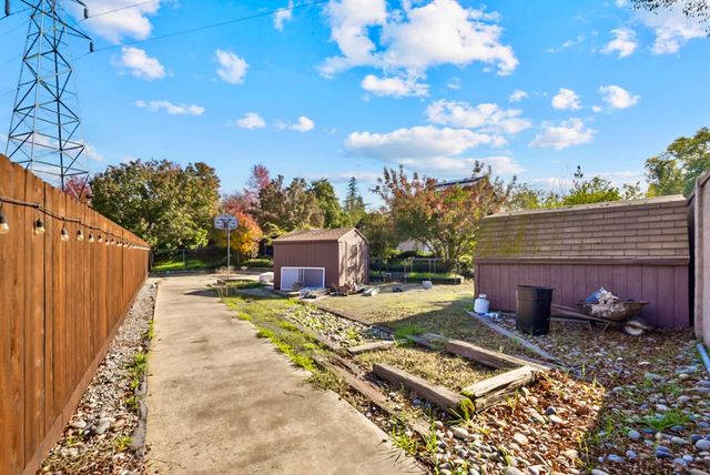 605 Natalie Ln, Tracy, CA 95376