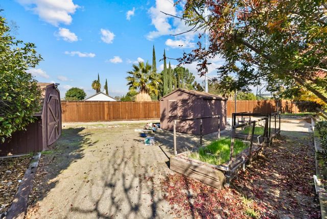 605 Natalie Ln, Tracy, CA 95376