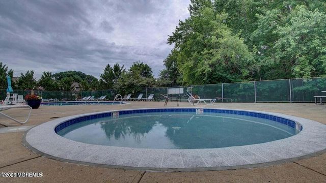 57 Chestnut Way 5-7, Manalapan, NJ 07726