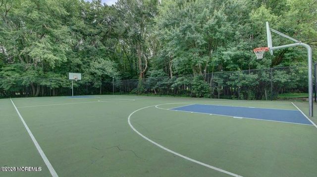 57 Chestnut Way 5-7, Manalapan, NJ 07726