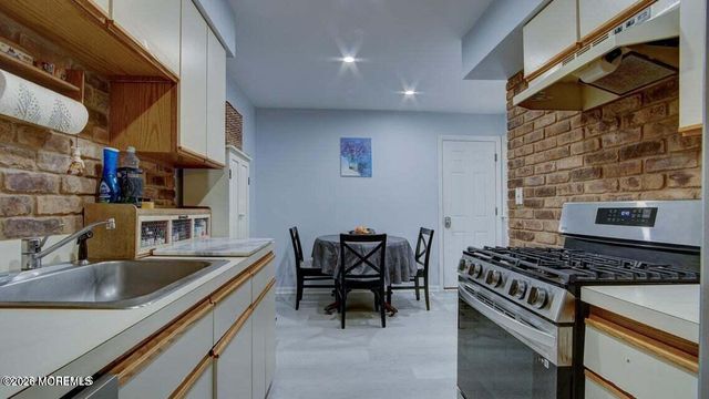 57 Chestnut Way 5-7, Manalapan, NJ 07726