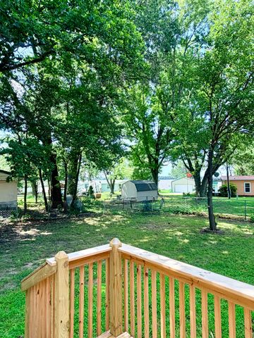 25379 S 608 Court, Grove, OK 74344