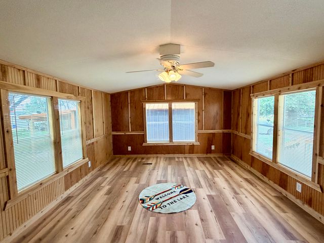 25379 S 608 Court, Grove, OK 74344