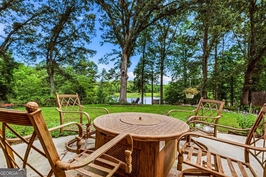 6475 Bryant Drive, Gainesville, GA 30506