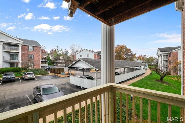 7409 Triwoods Drive G, Shrewsbury, MO 63119