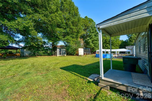 308 S Myrtle School Road, Gastonia, NC 28052