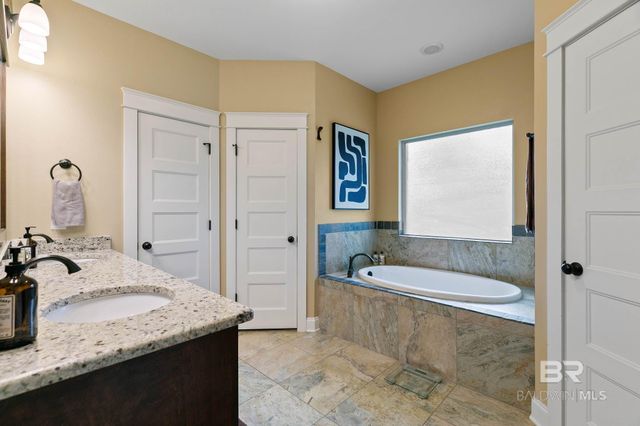 19740 Bunker Loop, Fairhope, AL 36532