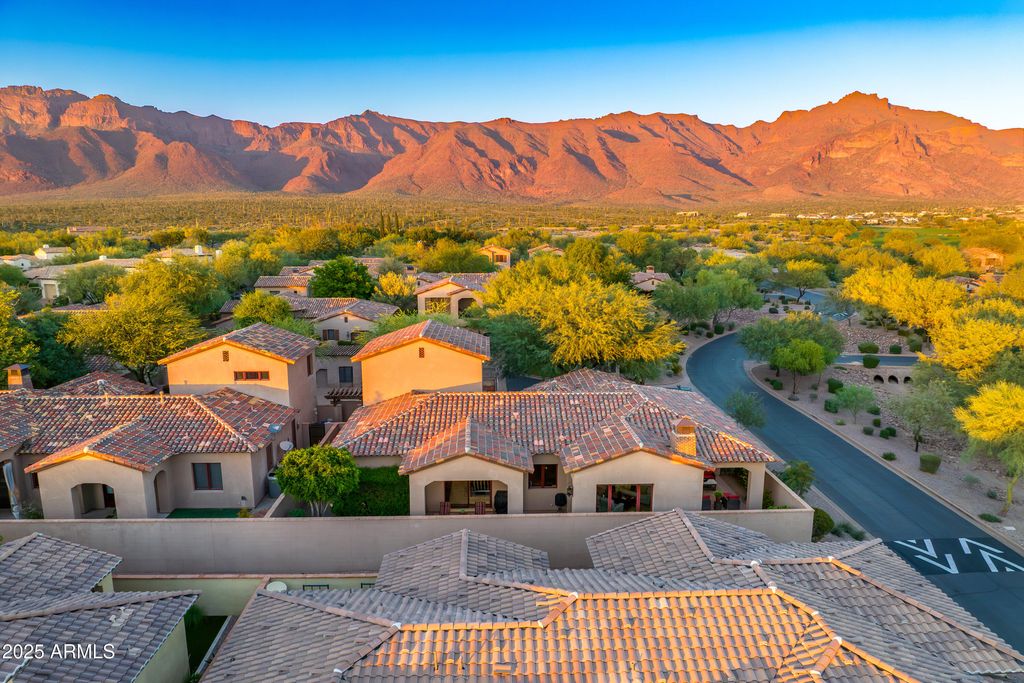 3128 S HONEYSUCKLE Court, Gold Canyon, AZ 85118 — photo 2