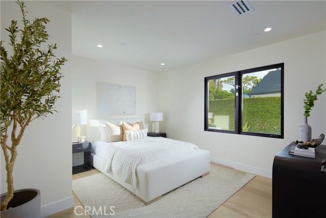 1312 Dover Drive, Newport Beach, CA 92660