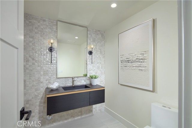 1312 Dover Drive, Newport Beach, CA 92660