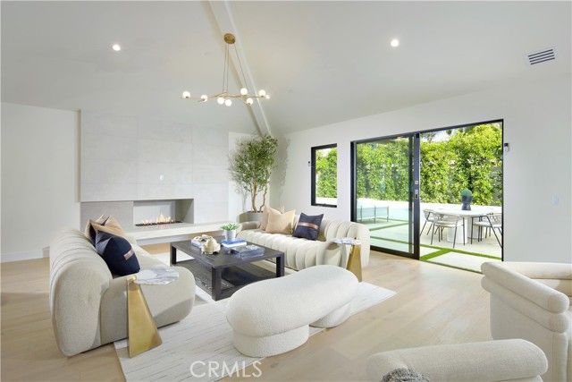 1312 Dover Drive, Newport Beach, CA 92660