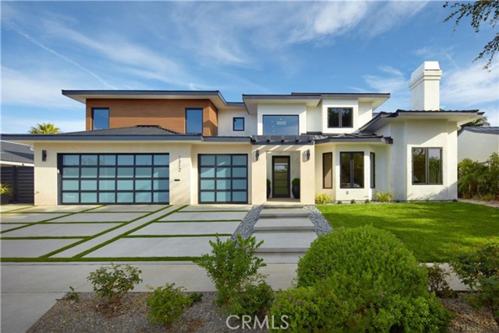 1312 Dover Drive, Newport Beach, CA 92660