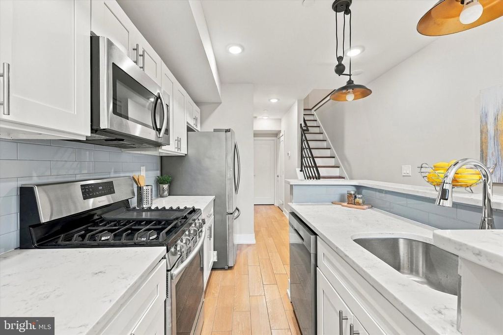 1220 N LECOUNT ST #A, PHILADELPHIA, PA 19121 — photo 5