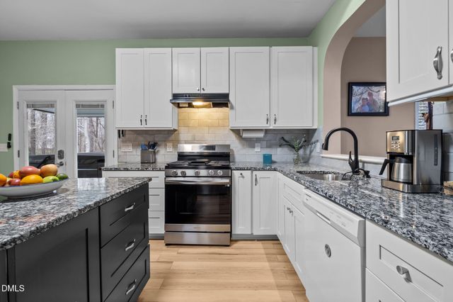 1011 Scotsburg Trail, Hillsborough, NC 27278