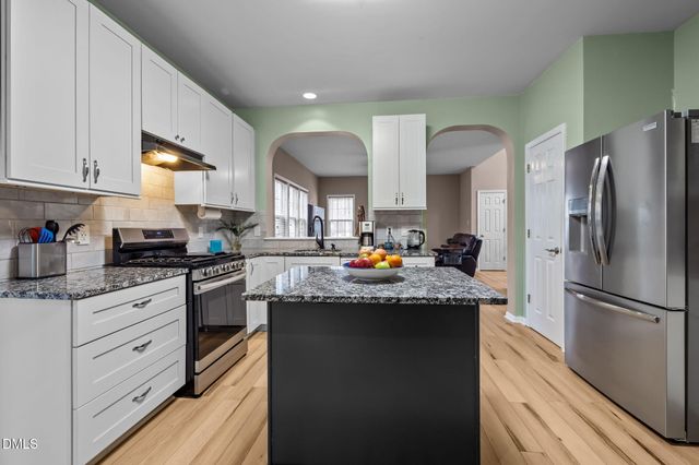 1011 Scotsburg Trail, Hillsborough, NC 27278