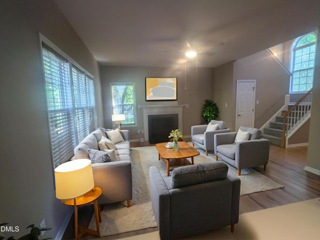1011 Scotsburg Trail, Hillsborough, NC 27278