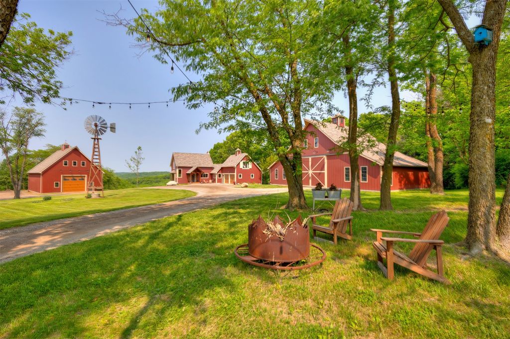 32621 Panther Creek Road, Adel, IA 50003