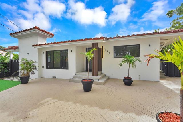 998 SW 11th St, Miami, FL 33129