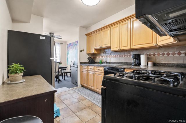 87-14 169th Street, Jamaica Hills, NY 11432