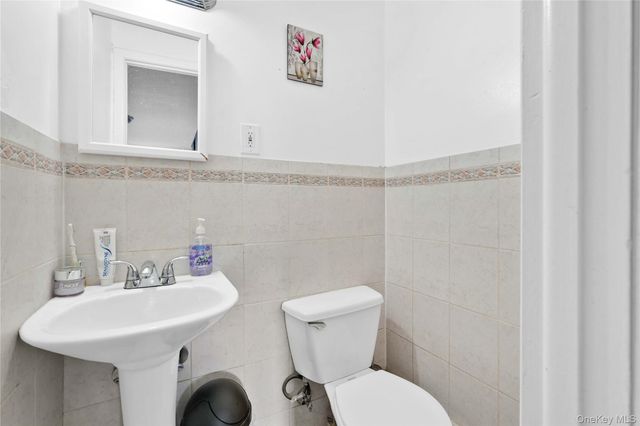 87-14 169th Street, Jamaica Hills, NY 11432