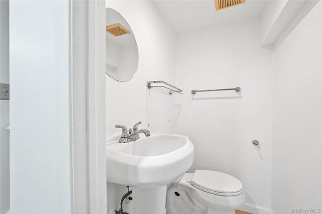 87-14 169th Street, Jamaica Hills, NY 11432