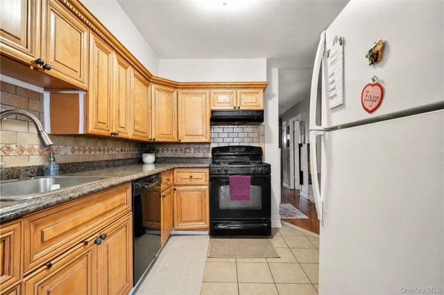 87-14 169th Street, Jamaica Hills, NY 11432