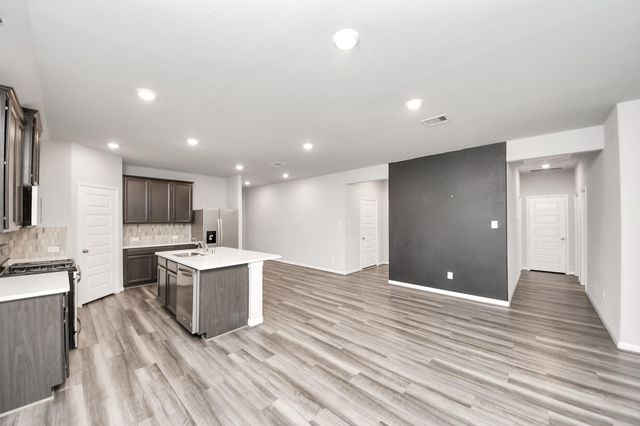 518 Ellwood Terrace Lane, Richmond, TX 77406