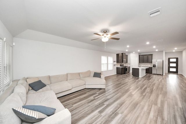 518 Ellwood Terrace Lane, Richmond, TX 77406