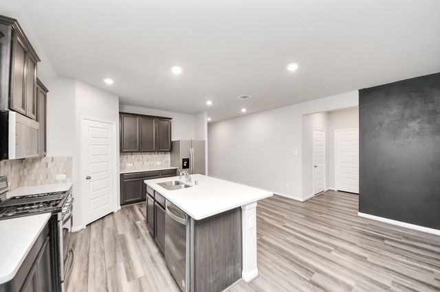 518 Ellwood Terrace Lane, Richmond, TX 77406