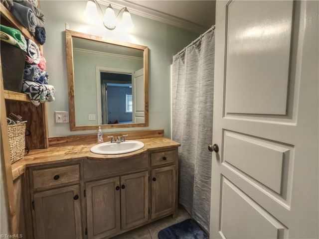488 Shoals Road, Pinnacle, NC 27043