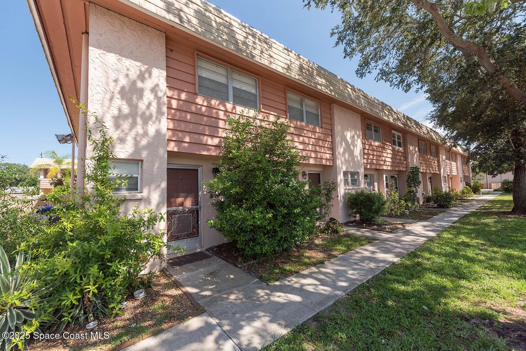 2511 Country Club Drive, 118, Titusville, FL 32780