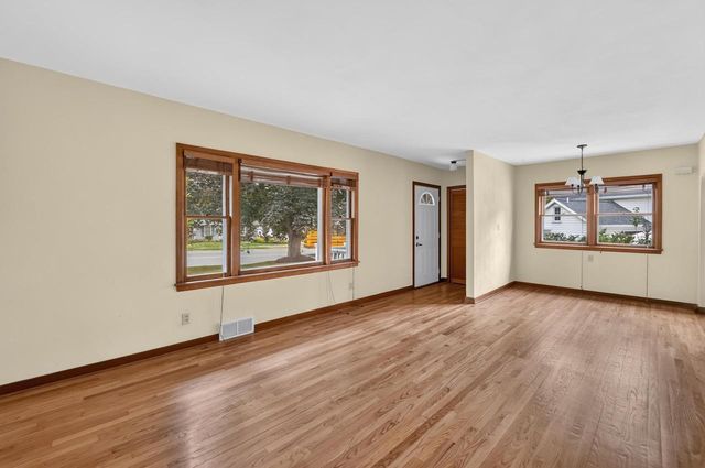 443 S Main Street, Verona, WI 53593