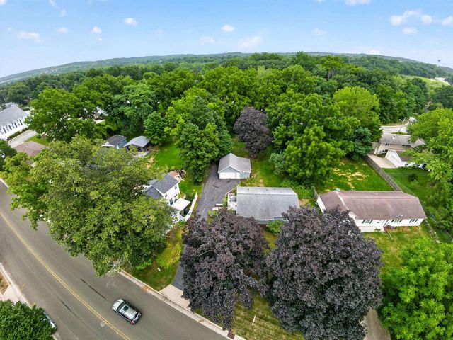 443 S Main Street, Verona, WI 53593