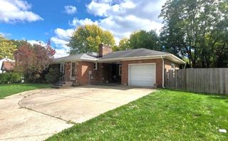 919 W GORE Road, Erie, PA 16509
