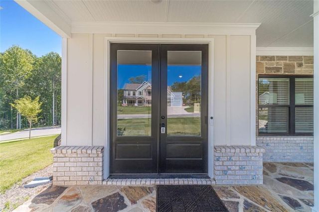 907 Bessie Court, Loganville, GA 30052